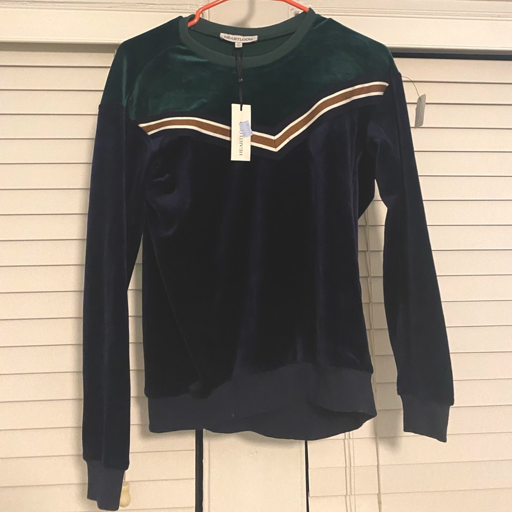 Velour heart loom sweater! Never worn